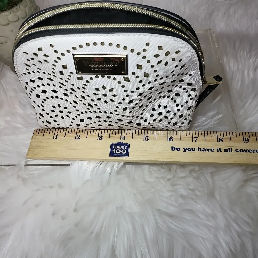 Victoria's secret makeup bag EUC! white&gold like new!